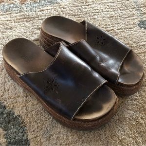Vintage y2k So brown leather chunky wedge platform sandals size 7